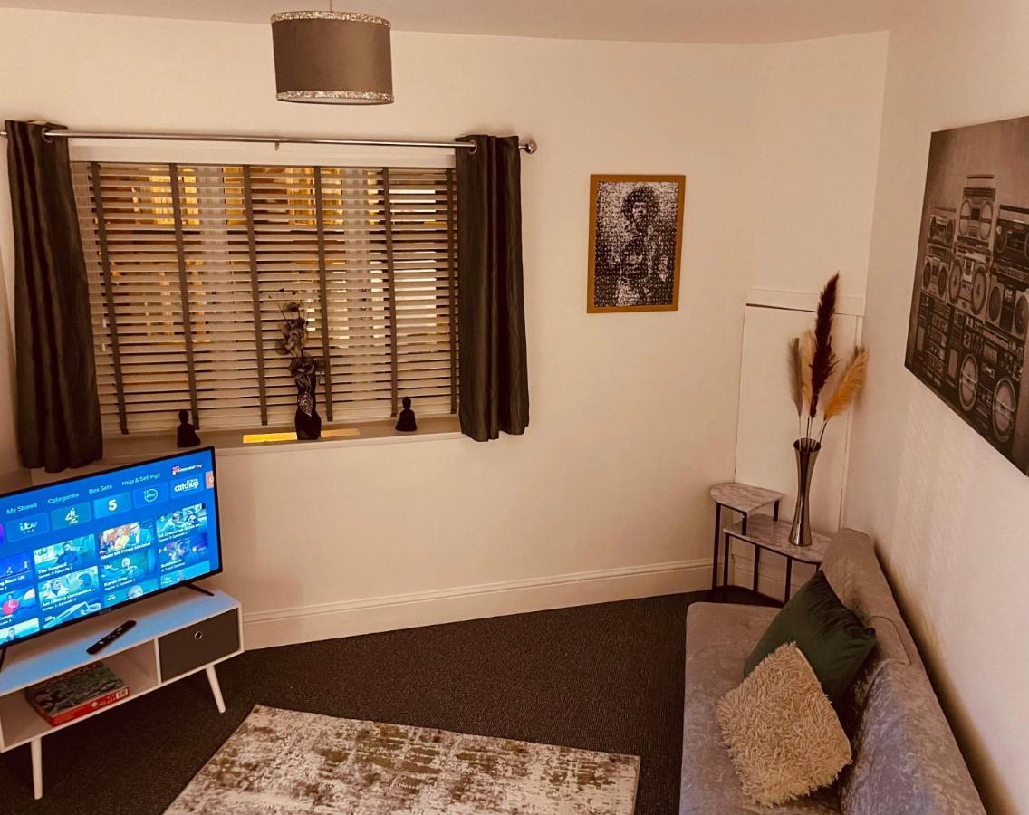 Luxury Suite 3 Bed Apartment Sleeps 6-8 Blackpool Dış mekan fotoğraf