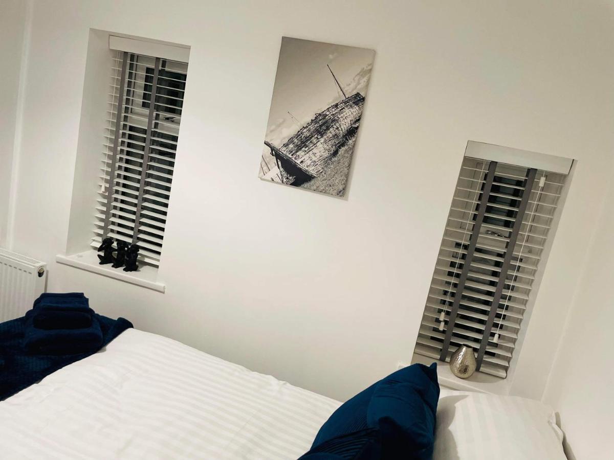 Luxury Suite 3 Bed Apartment Sleeps 6-8 Blackpool Dış mekan fotoğraf